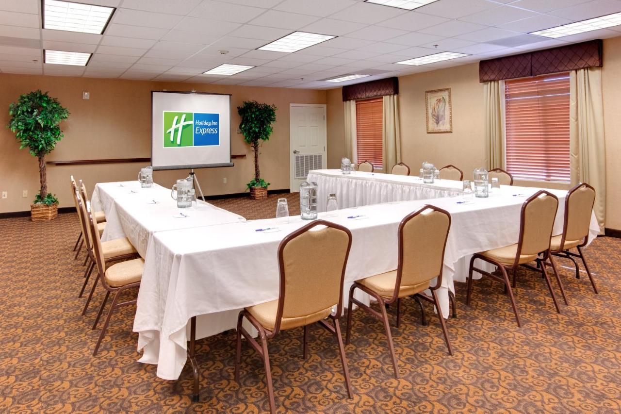 Holiday Inn Express Las Vegas-Nellis By Ihg Εξωτερικό φωτογραφία