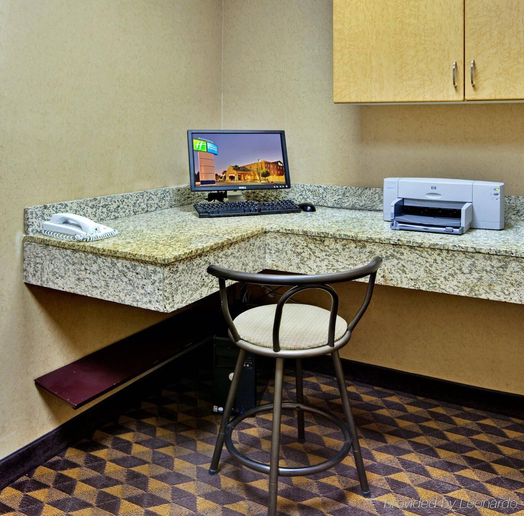Holiday Inn Express Las Vegas-Nellis By Ihg Εξωτερικό φωτογραφία